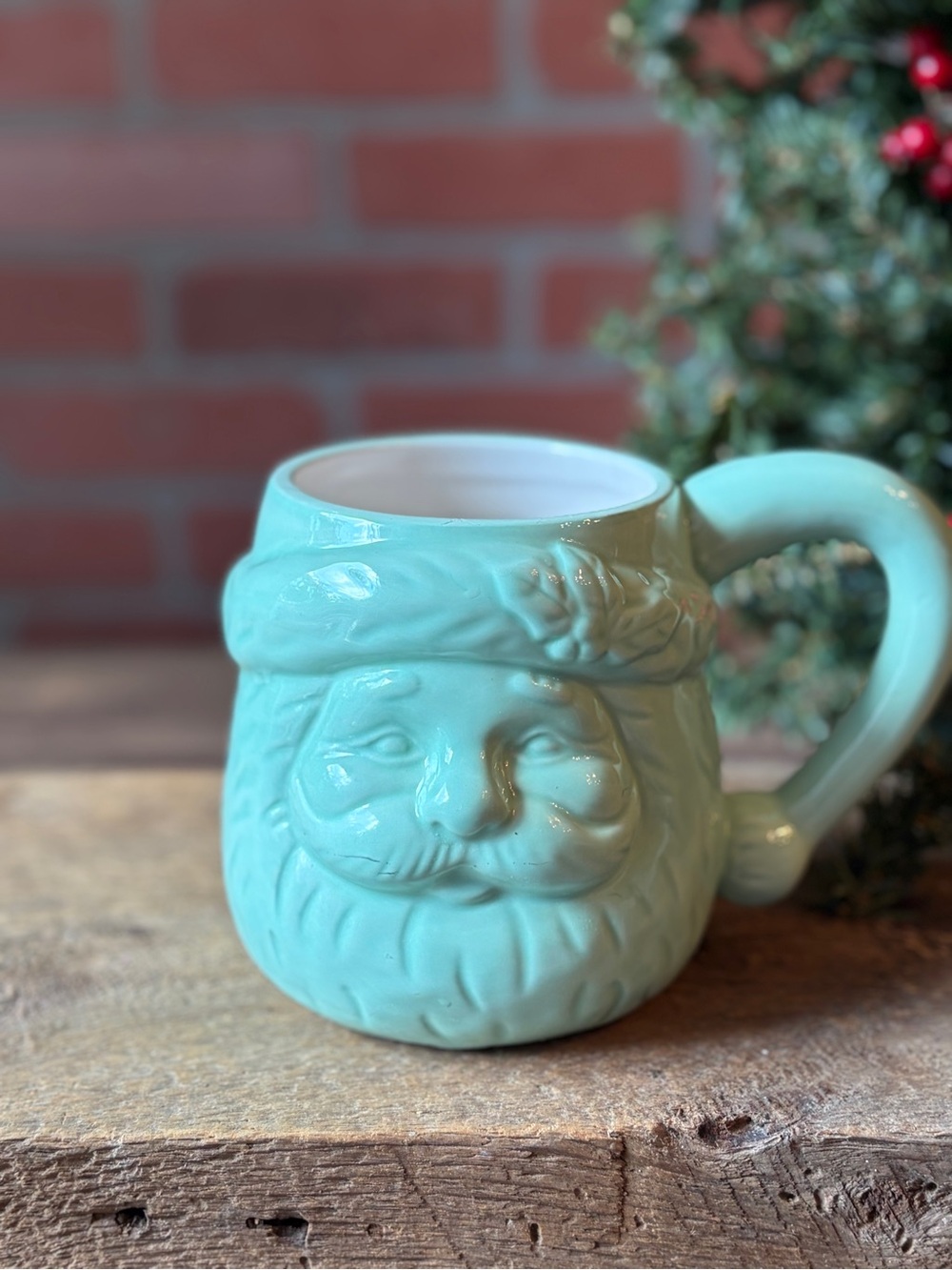 Sleigh Bell Bistro Mint Green Santa Face Ceramic Christmas Coffee Mug 20 oz EUC